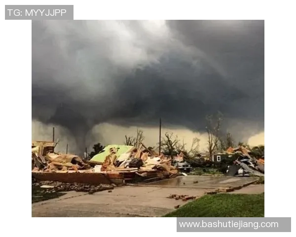 因俄城龙卷风预警步行者专机紧急改道避险保障乘客安全