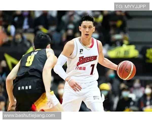 林书豪带领尼克斯迎战爵士球队全力争胜展现篮球魅力与团队精神